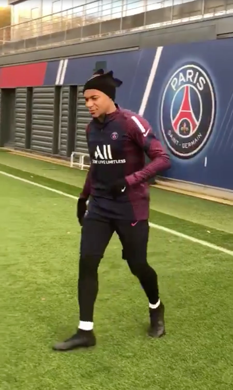 Nike mercurial top on feet